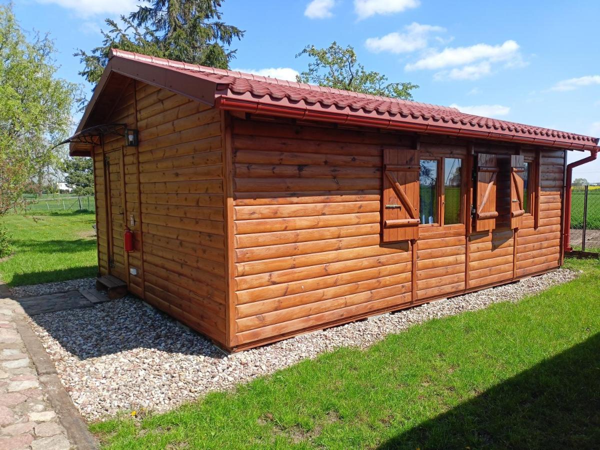 2 W Rancho Lodge